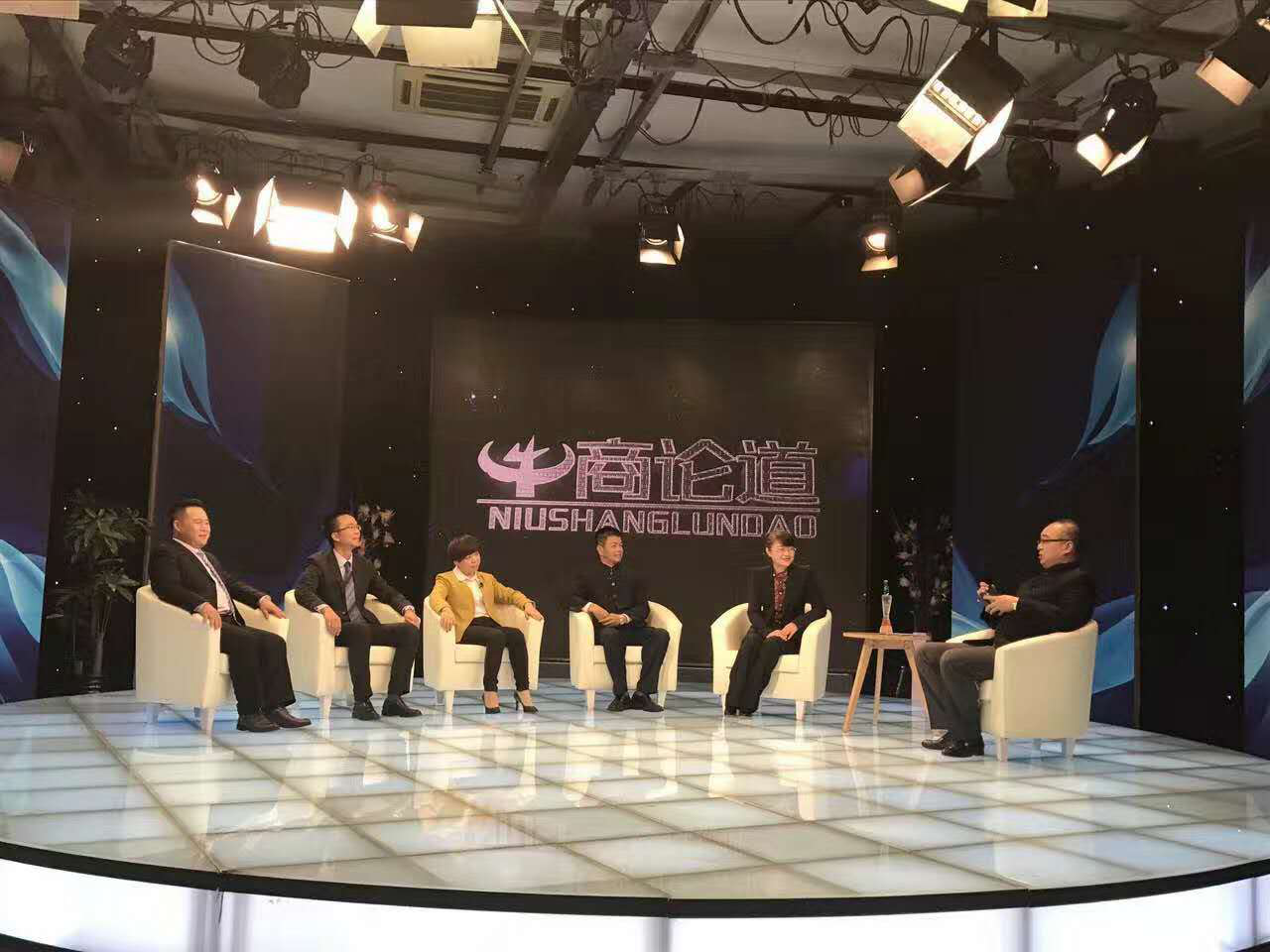 走進CCTV《牛商倫道》欄目