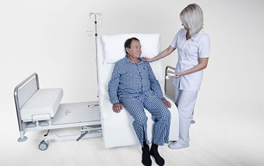 介紹癱瘓病人護(hù)理床的功能視頻