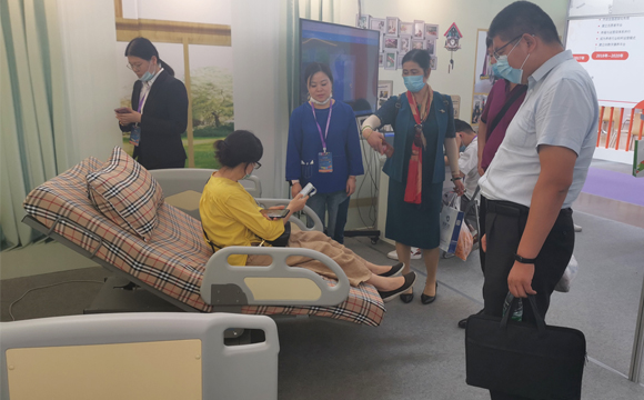 老年電動護理床 老年電動護理床