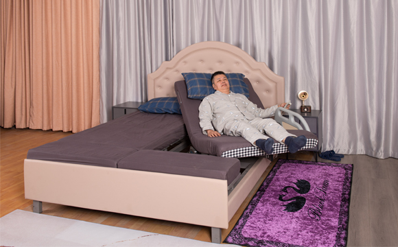 老人家庭護(hù)理床 老人家庭護(hù)理床