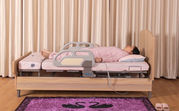 護(hù)理床實(shí)拍圖