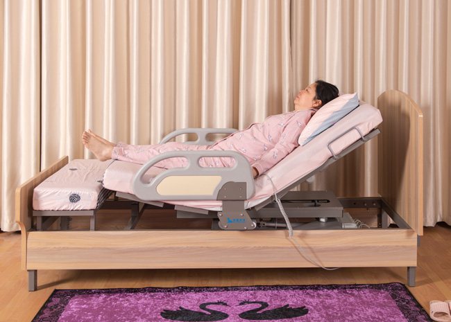 電動(dòng)多功能護(hù)理床LY803