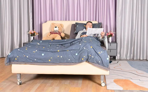 起背看報(bào) 起背看報(bào)