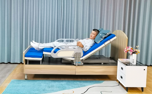 電動(dòng)旋轉(zhuǎn)護(hù)理床