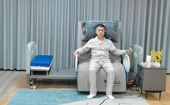 旋轉(zhuǎn)坐立 旋轉(zhuǎn)坐立