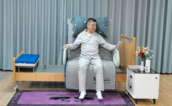 旋轉(zhuǎn)下床