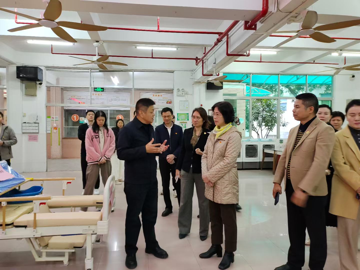 老人電動護理床廠家