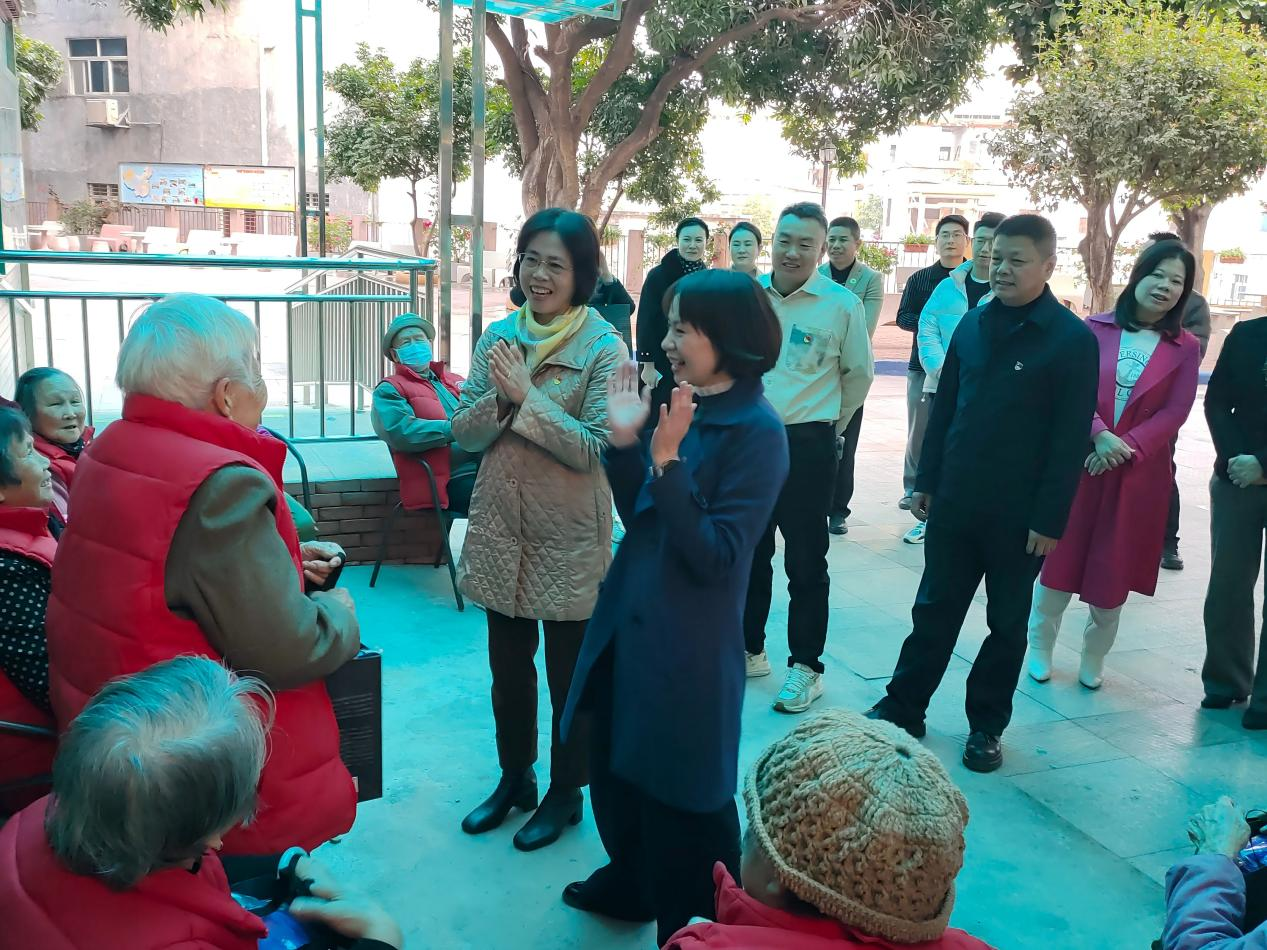 老人家用護理床廠家